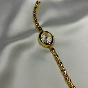 Vintage dainty watch for woman with hearts 💕